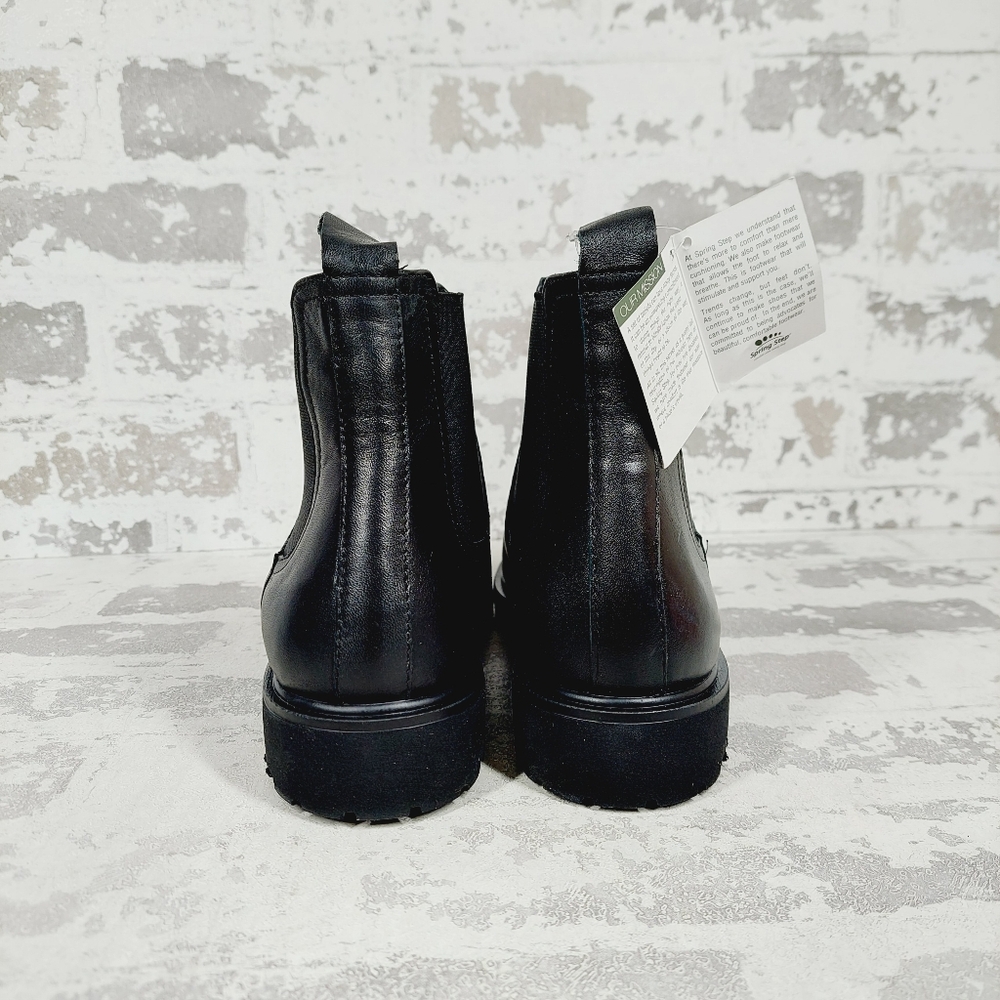 Spring Step Black Leather Chelsea Lug Sole Ankle Boots - Picture 4 of 11